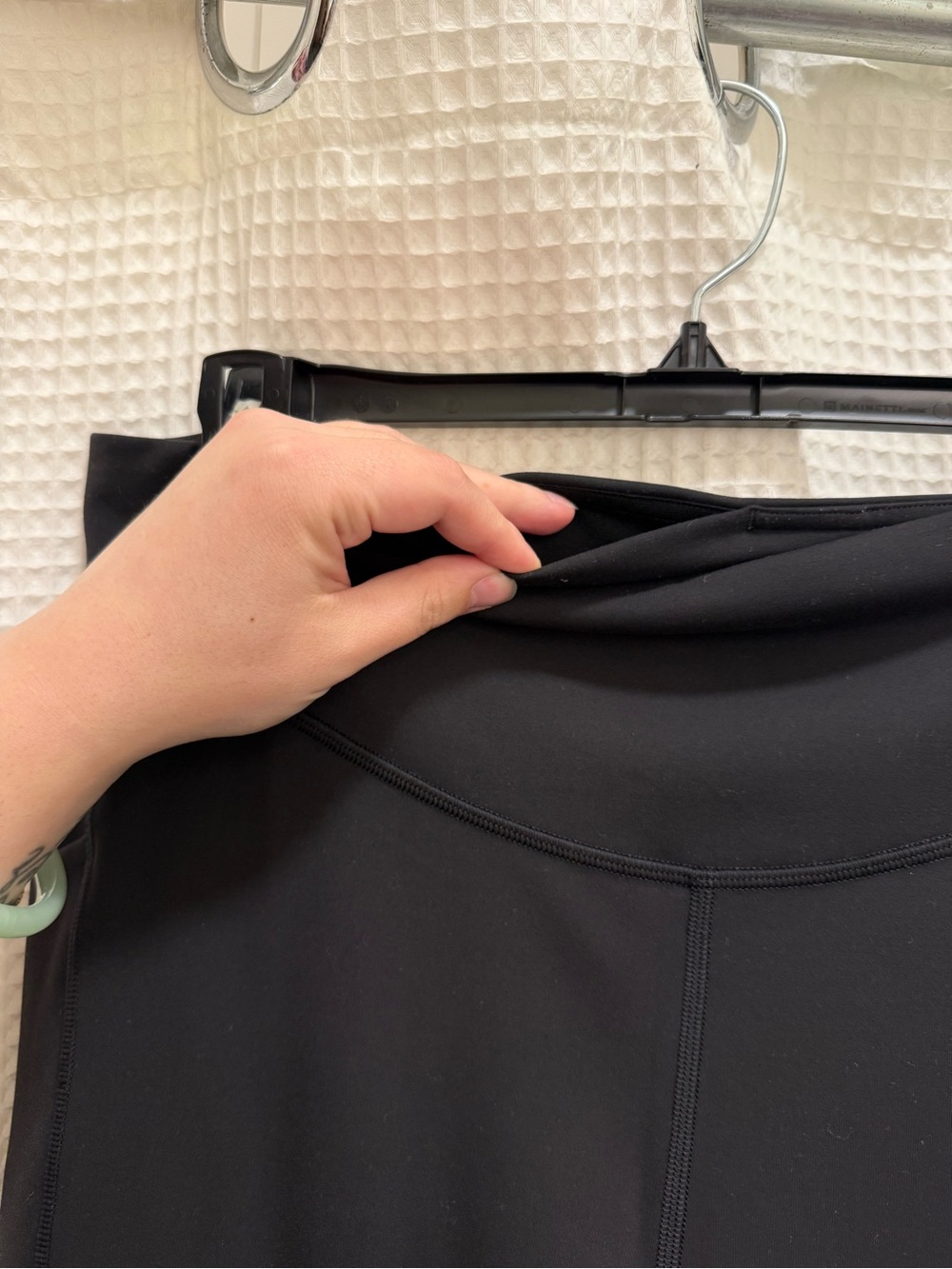 Lululemon Everlux - Black High-Waist Leggings with Pockets size 14 - Picture 9 of 9